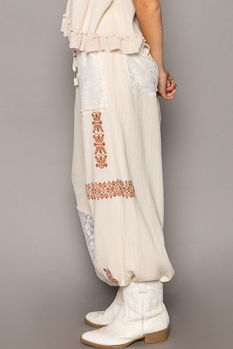 Double Gauzed Embroidered Lace Jogger