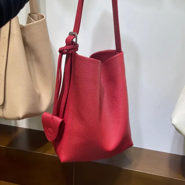 One-Shoulder Tote Bag W/Matching Bag Charm