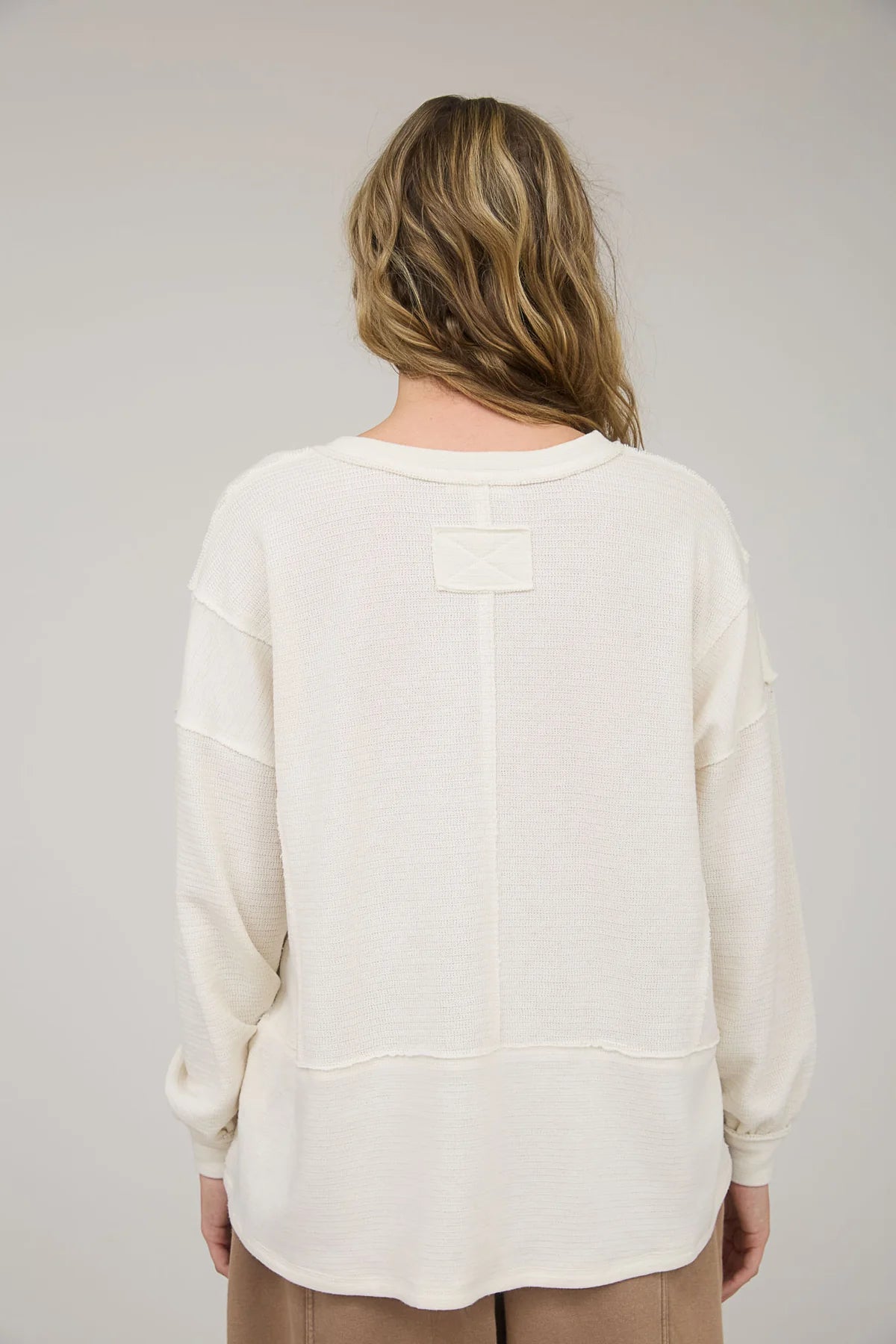 SOLID PATCHWORK SPLIT NECK KNIT TOP