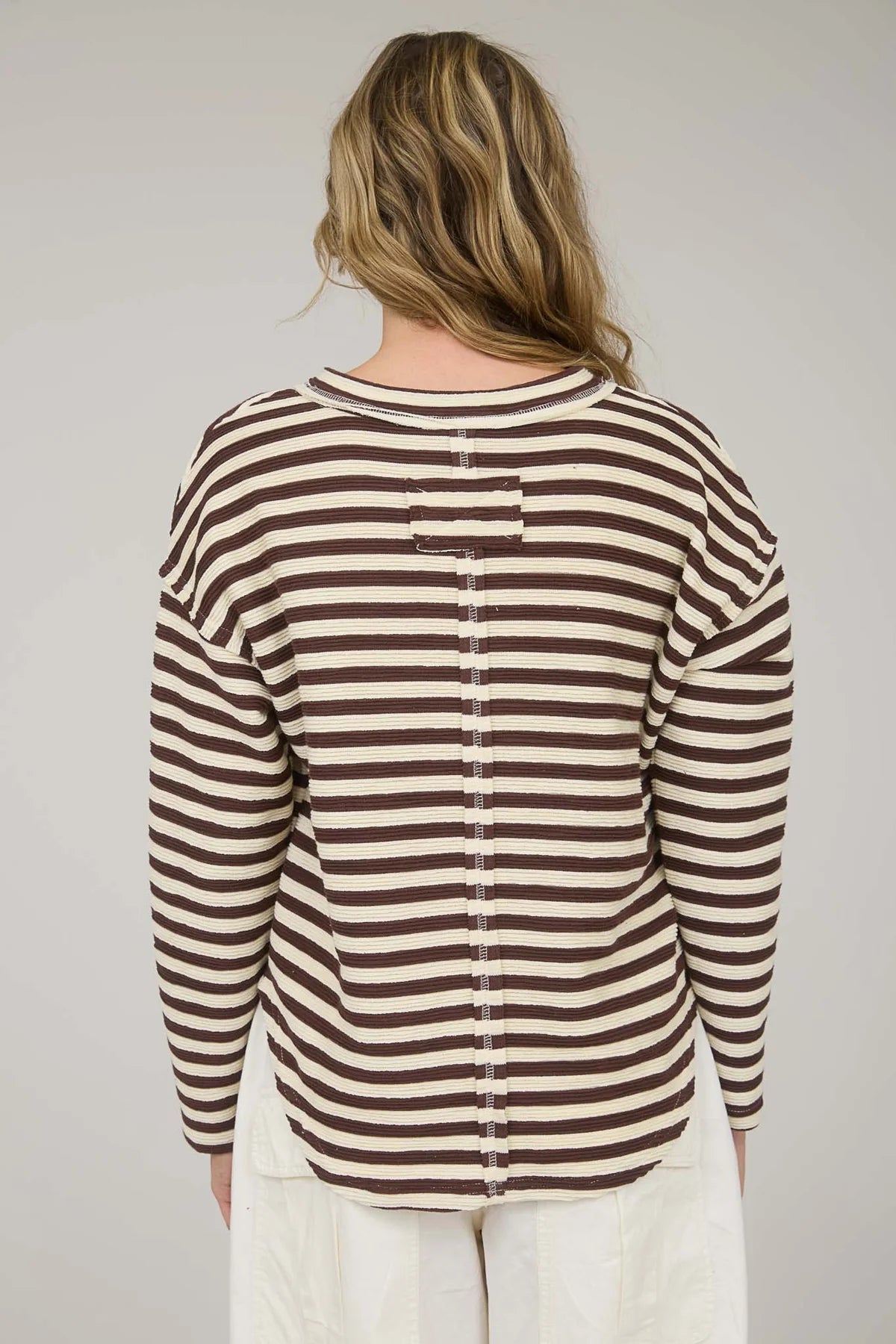 TEXTURED STRIPE SPLIT NECK LONG SLEEVE KNIT TOP