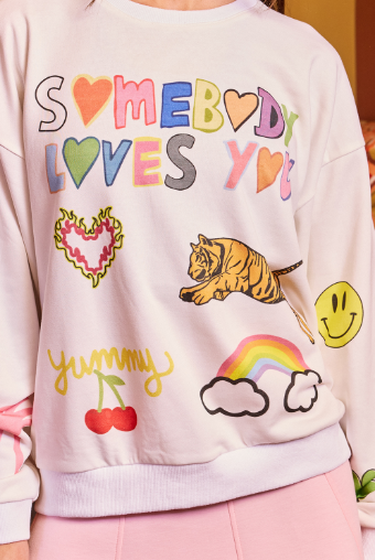 'SOMEBODY LOVES YOU' Graphic Sweatshirts