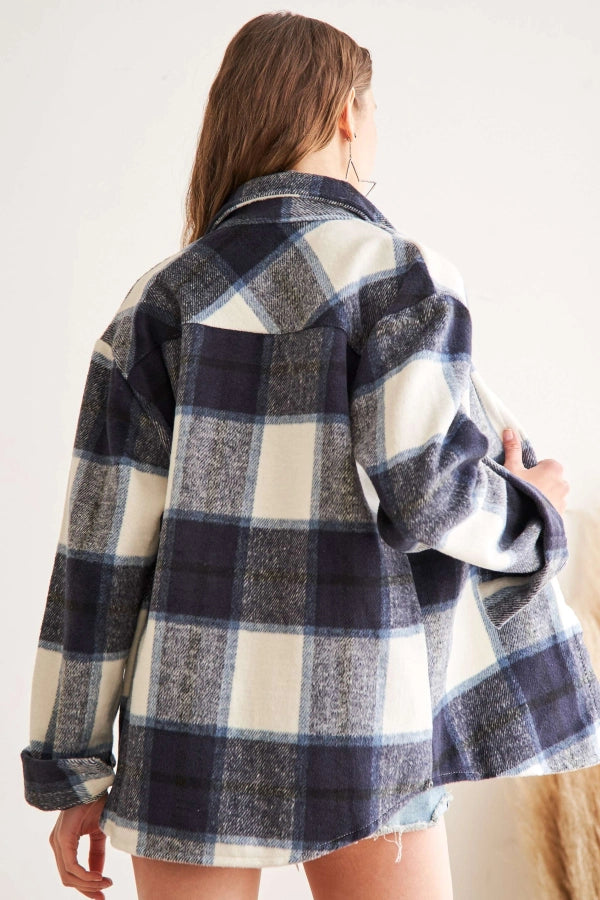 Long Sleeve Plaid Flannel Jacket