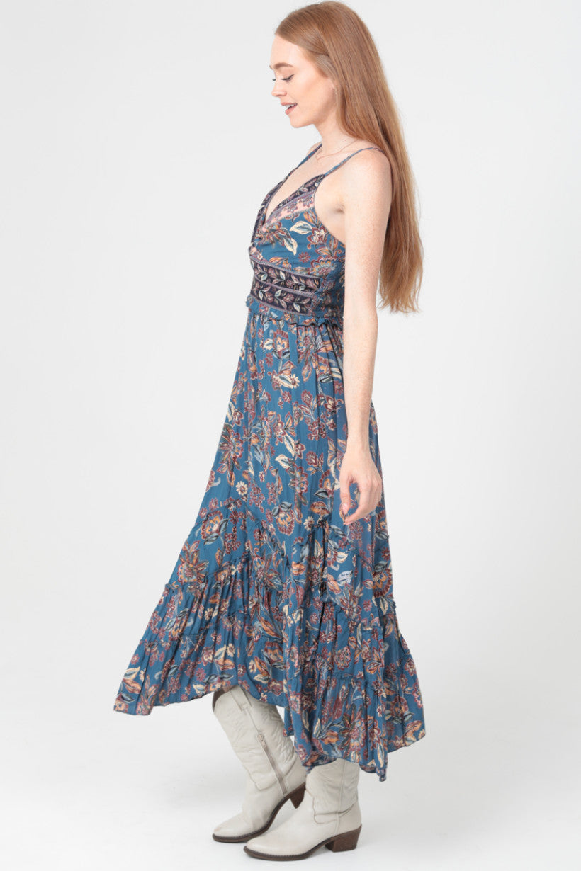 Spaghetti Strap Maxi Dress w/ Twist Front