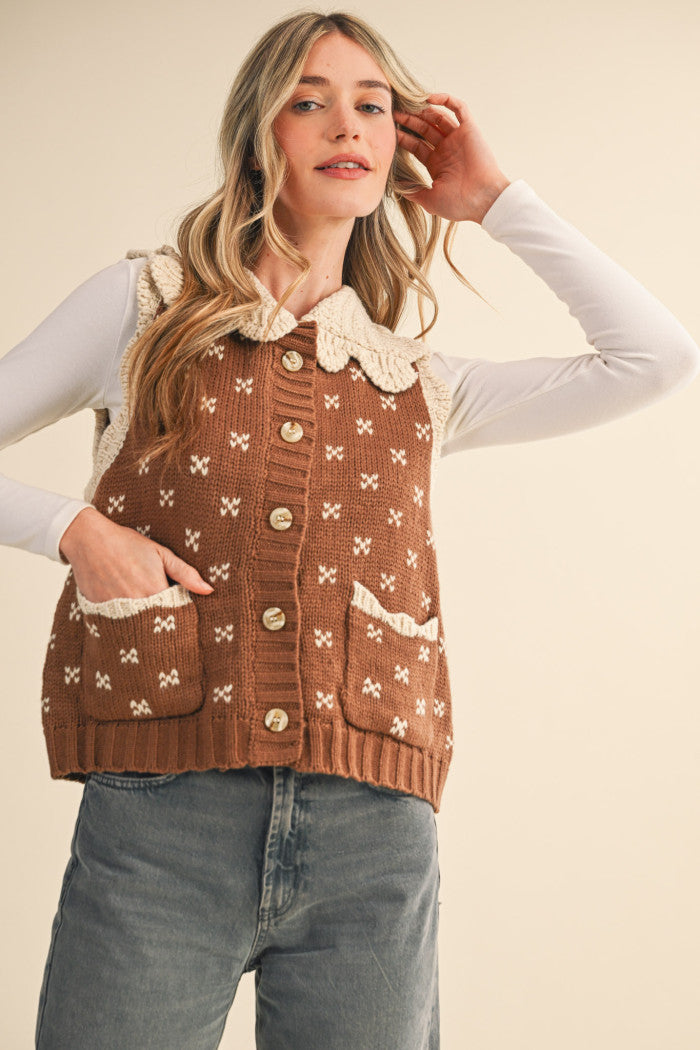 Doll Collar Sweater Vest