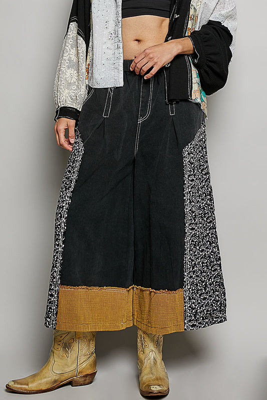 Floral Contrast Panel Wide Leg Twill Pants