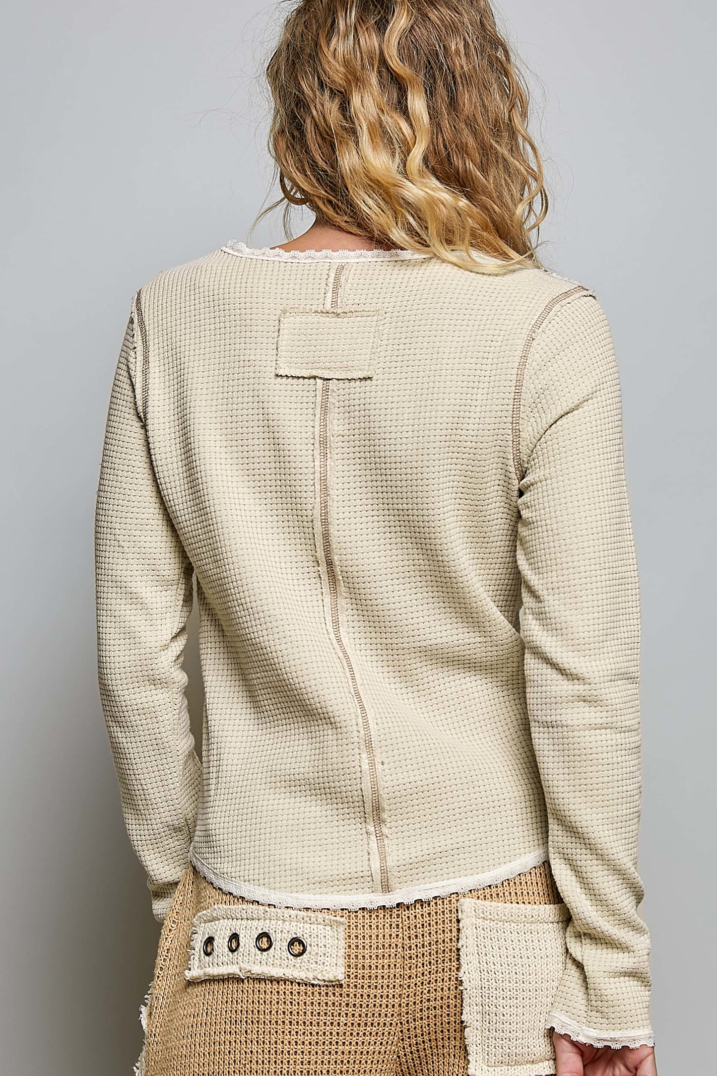 Vintage Washing Solid Stitch Overlok Trim Knit Top