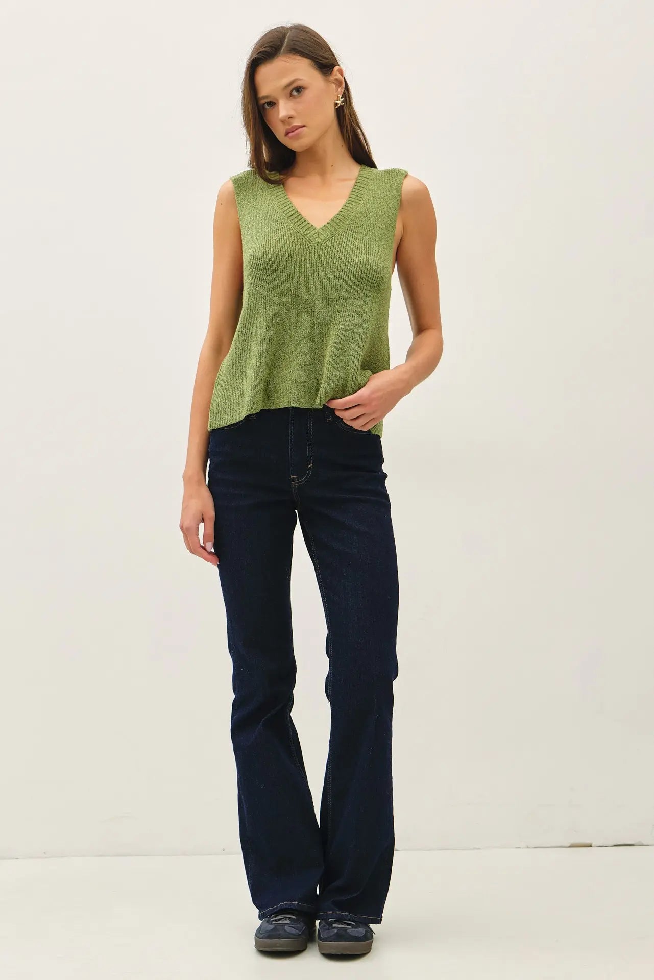 Clean Edge Knit Top w/ Boxy Cropped Cut