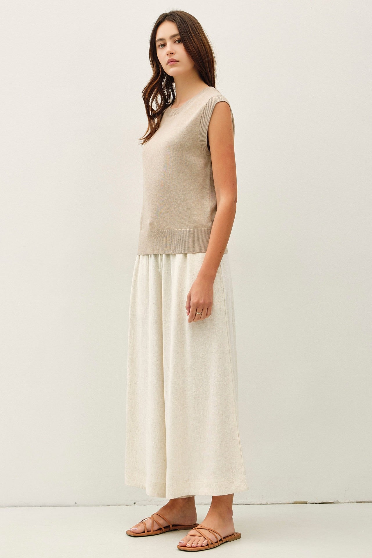 Soft Hand Feel Everyday Essential Sleeveless Sweater