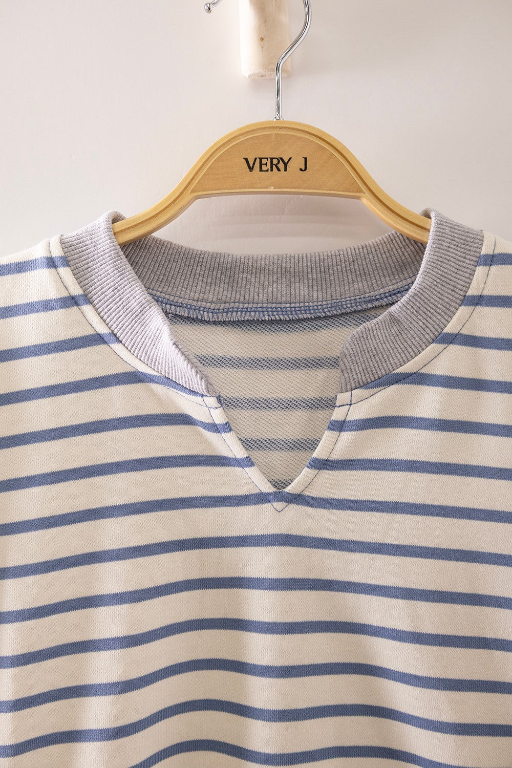 Stripe Contrast Panel Notch Neck Pullover