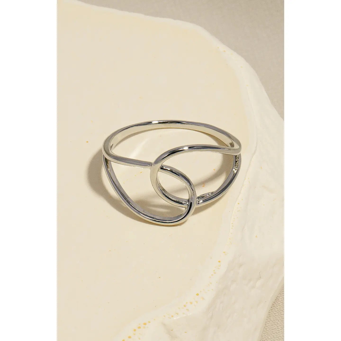Minimalist Loop Link Fashion Ring
