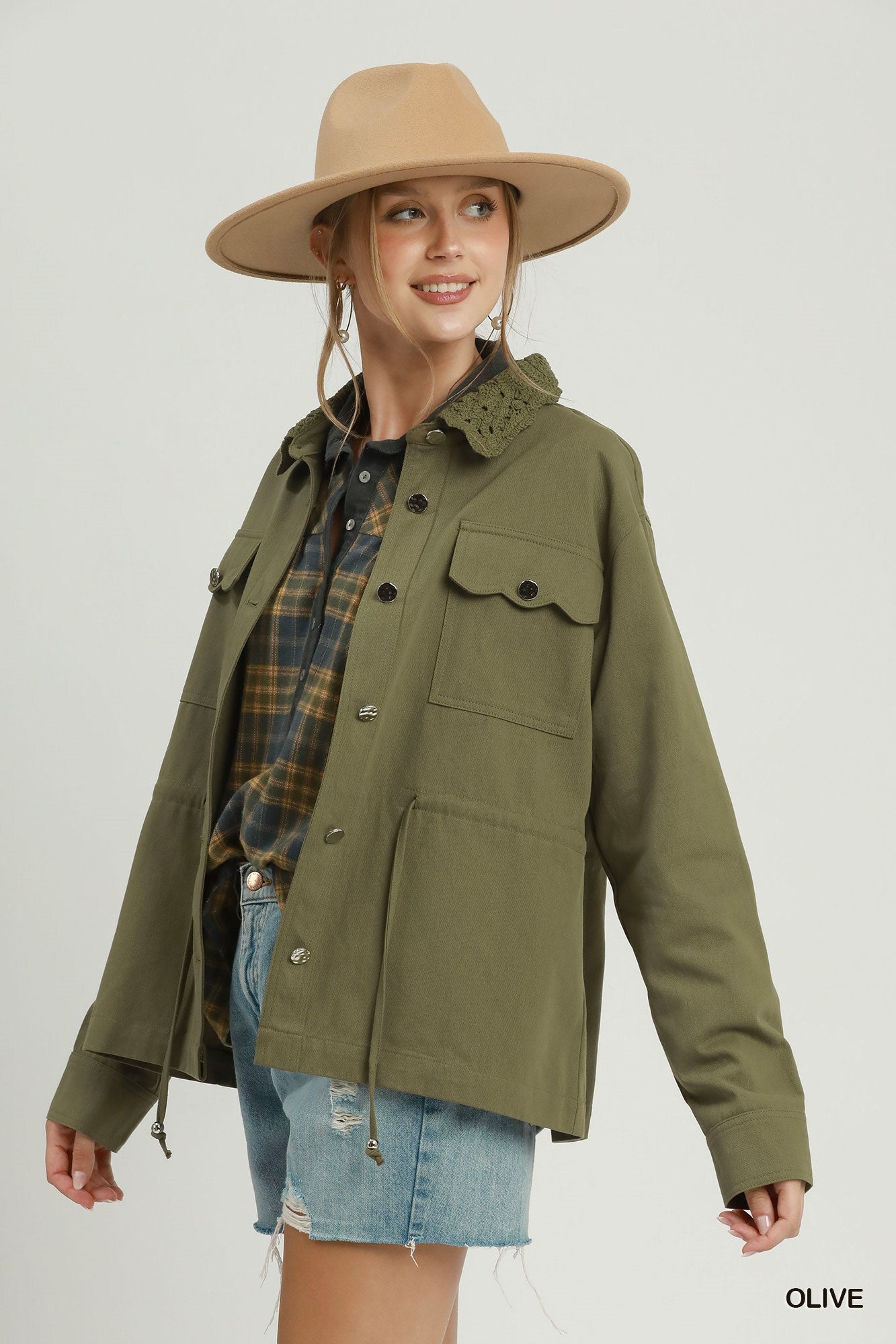 Collar Scalloped Detailed Jacket