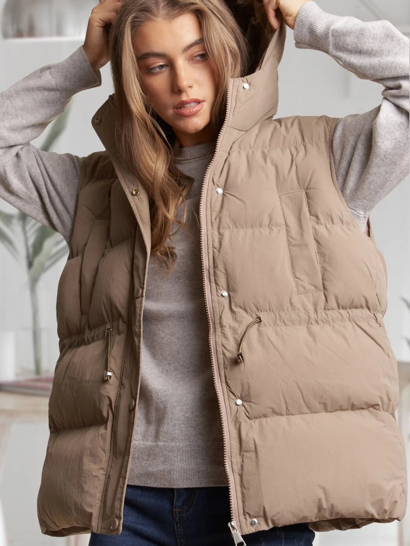 Drawstring Waist Puff Hoodie Vest