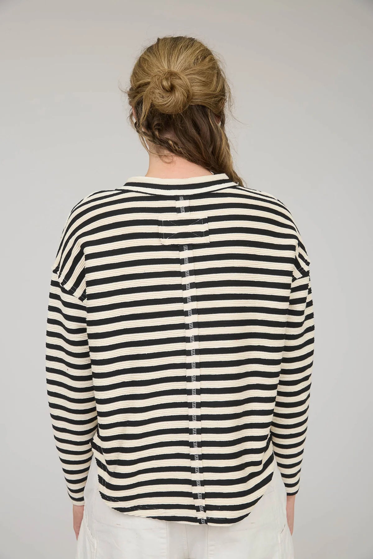TEXTURED STRIPE SPLIT NECK LONG SLEEVE KNIT TOP