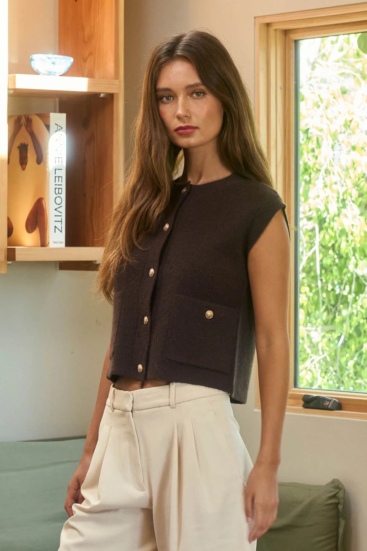 GOLD BUTTON SLEEVELESS POCKET DETAIL KNIT VEST