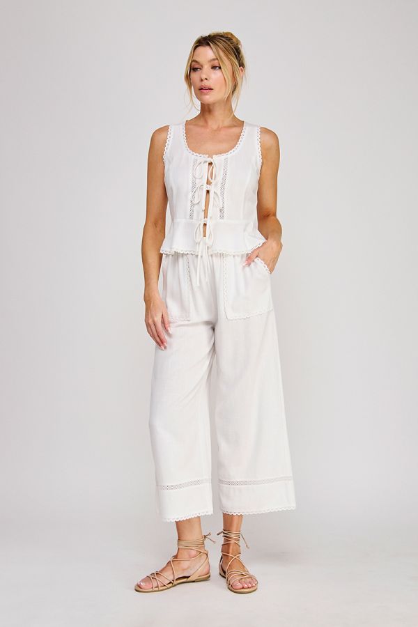 3-Tie Lace Detail Linen Blend Peplum Tank