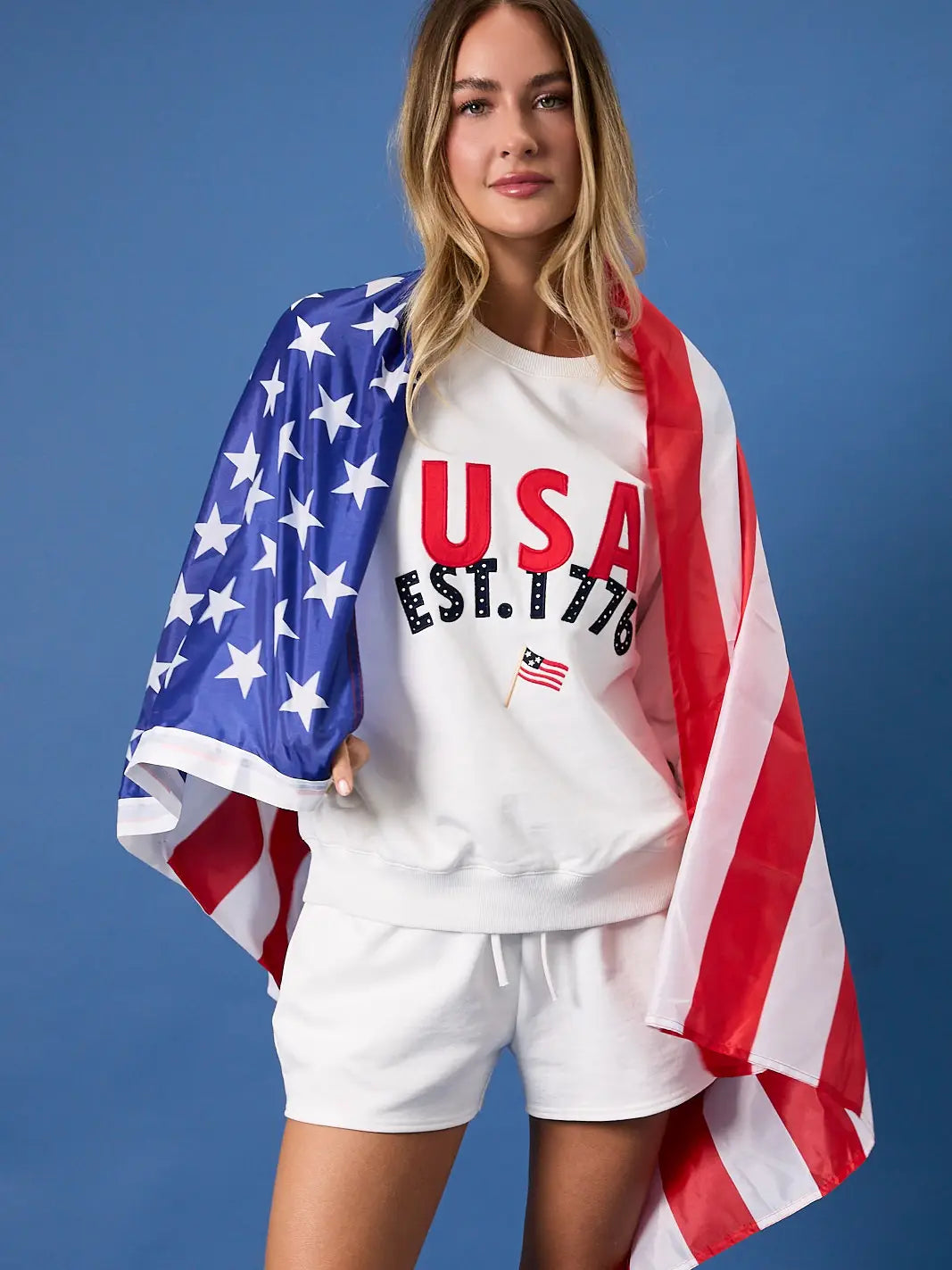 Round Neck USA Graphic Embo Sweatshirt