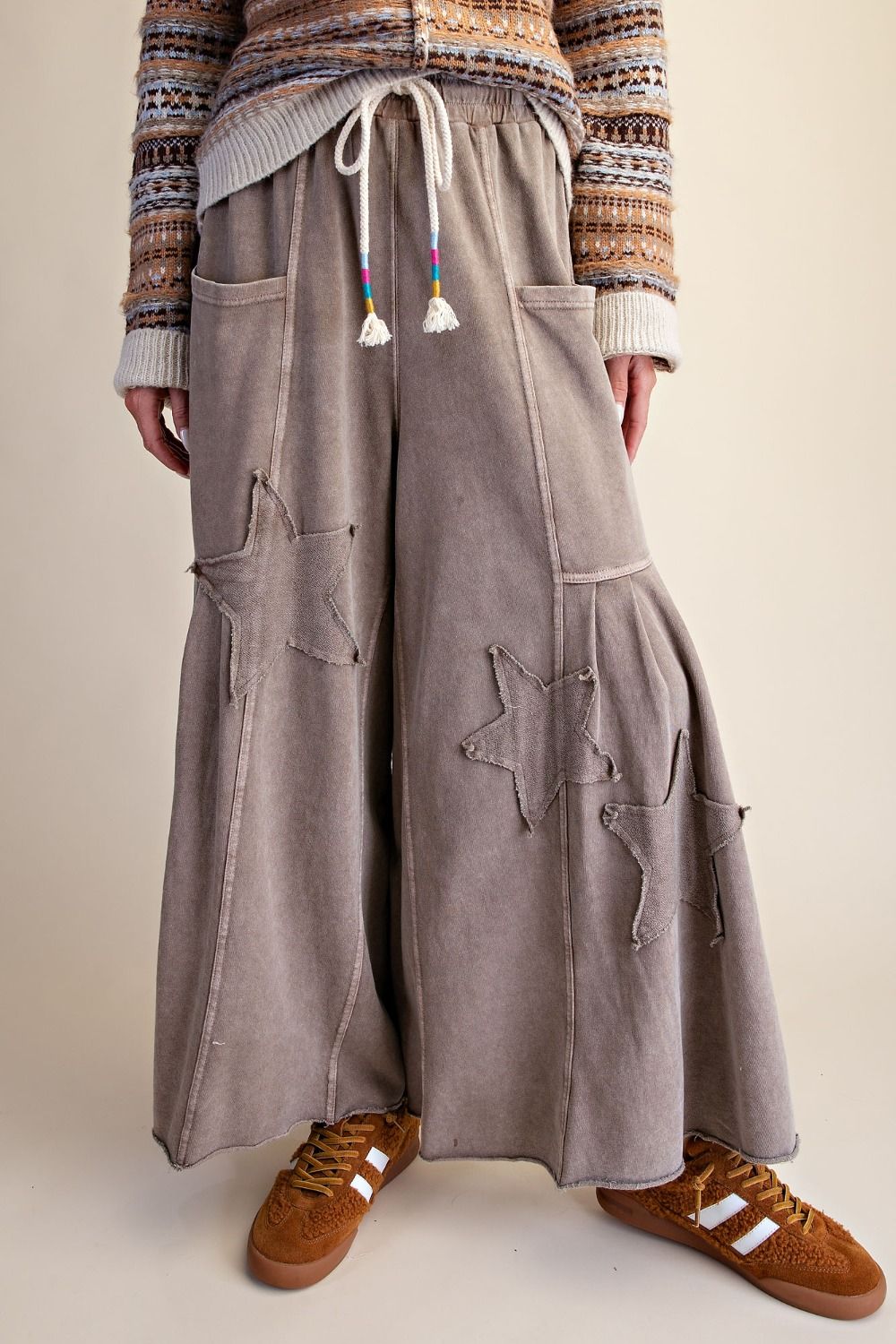 Star Patch Attached Washed Palazzo Pants