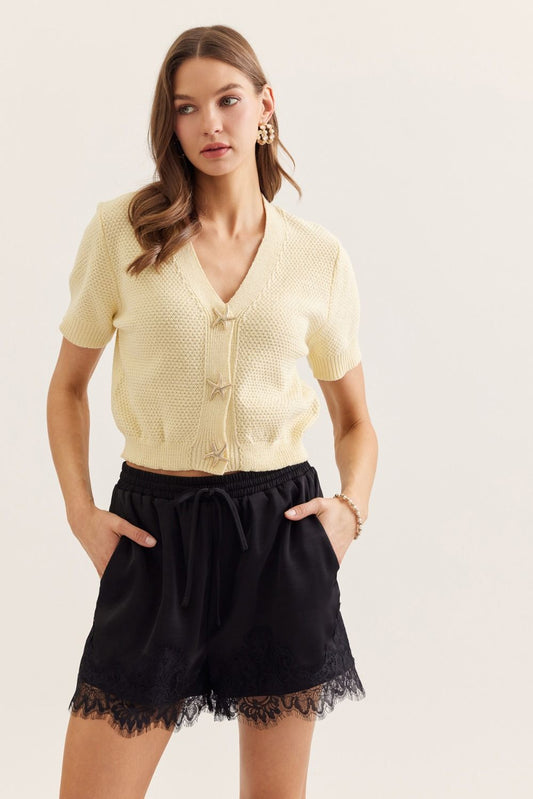 Solid Lace Hem Elastic Waist Shorts