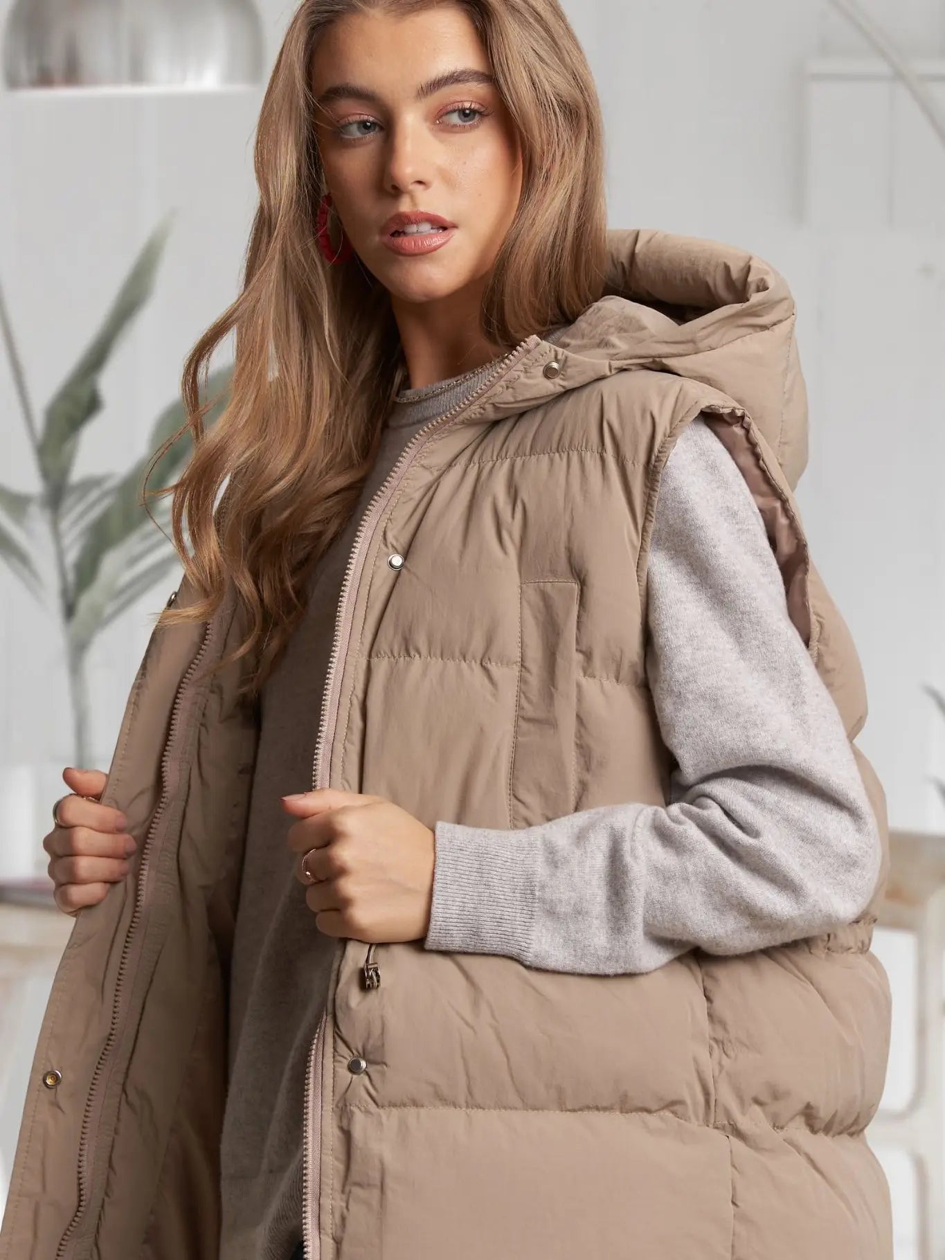 Drawstring Waist Puff Hoodie Vest