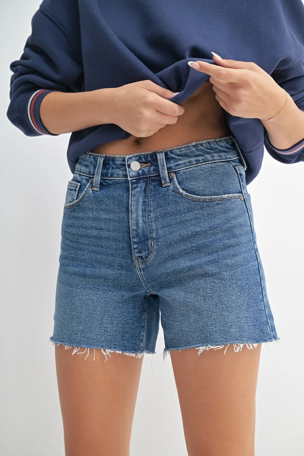 Longer Lenght Walking Short